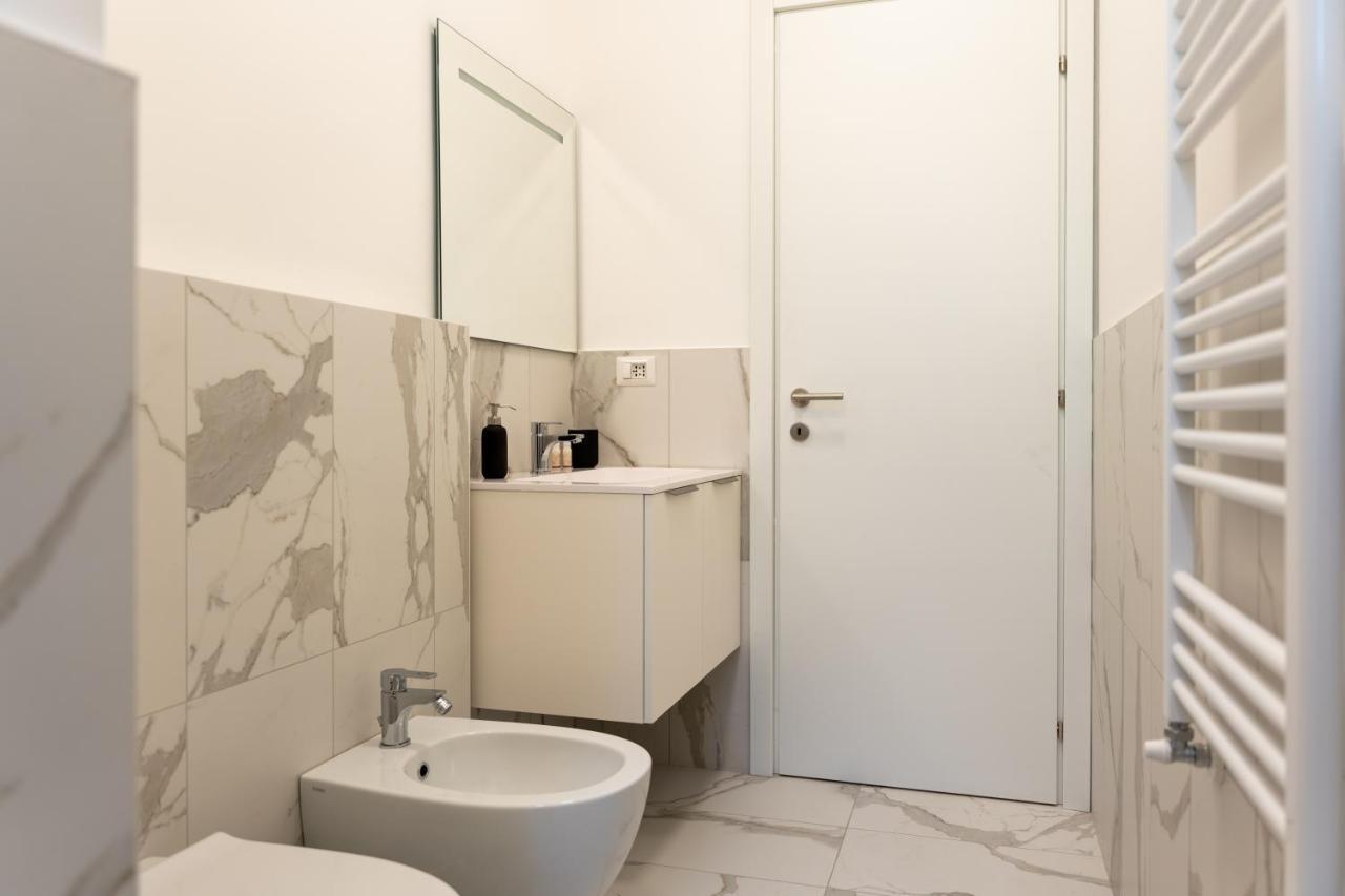 15Min Metro Duomo - Rho Fiera - Skyscraper Kitchen Apartment มิลาน ภายนอก รูปภาพ